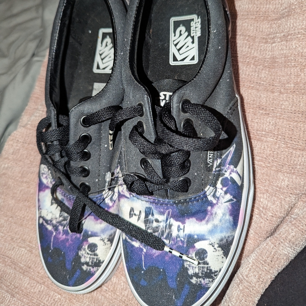 Star wars vans women 9.5 men 8